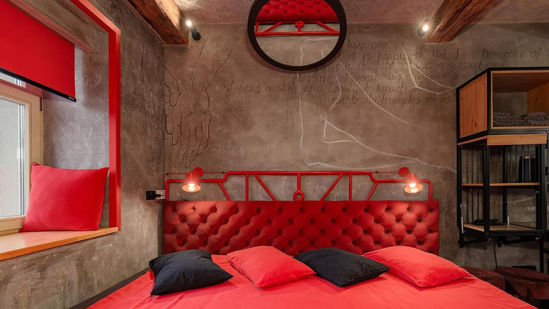 Masoch. Hotel & Cafe إلفيف 4*,