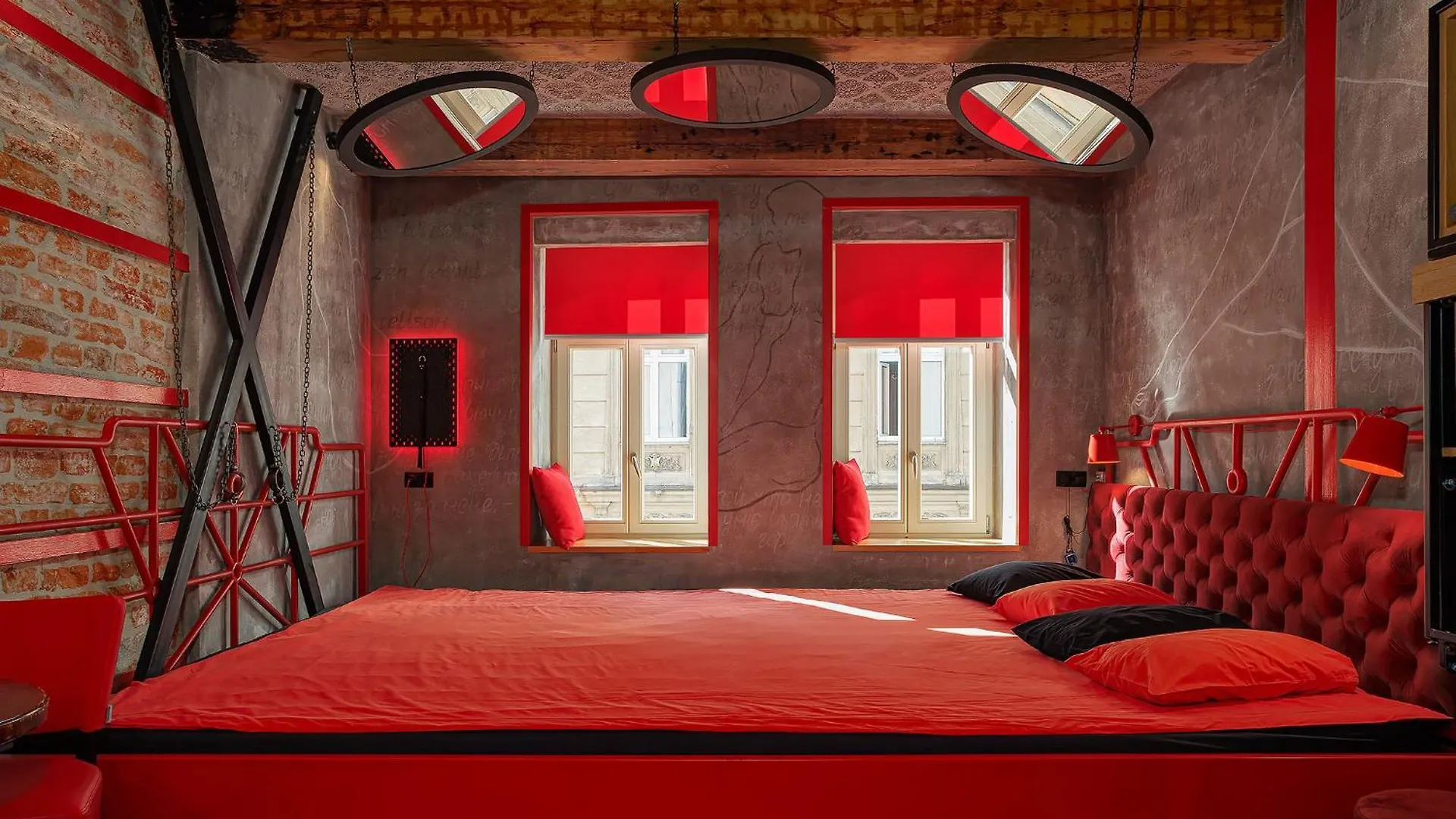 Masoch. Hotel & Cafe إلفيف
