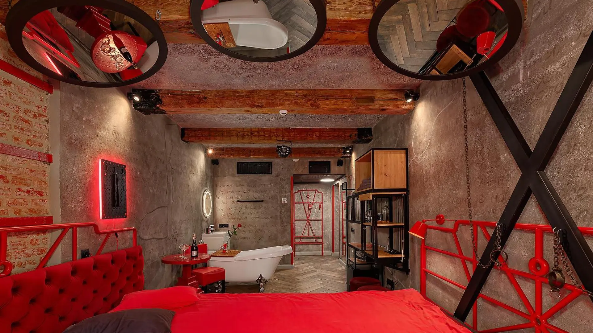 Masoch. Hotel & Cafe إلفيف 4*,