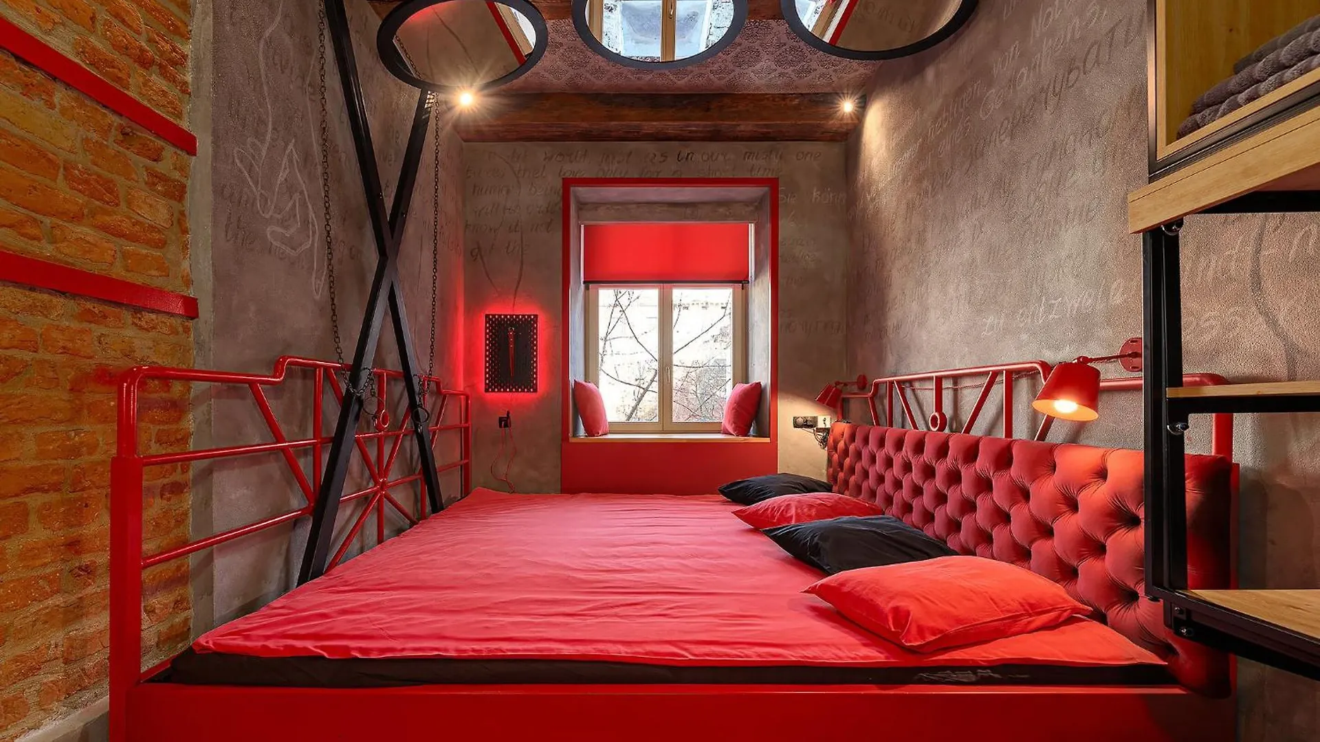 Masoch. Hotel & Cafe Lviv Ukrayna